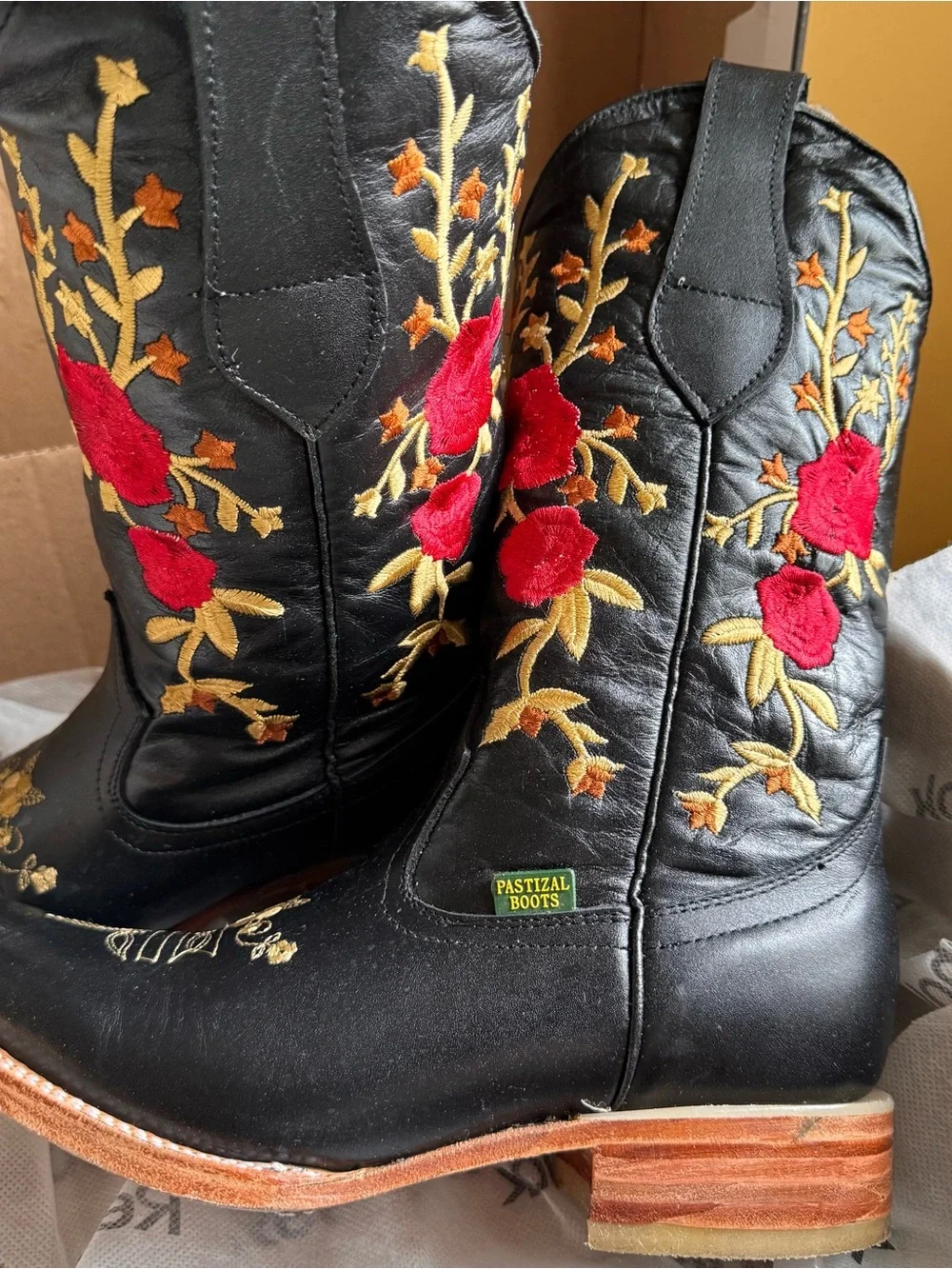 Pastizal Black cowgirl bootswith Red and Gold Floral Embroidery
